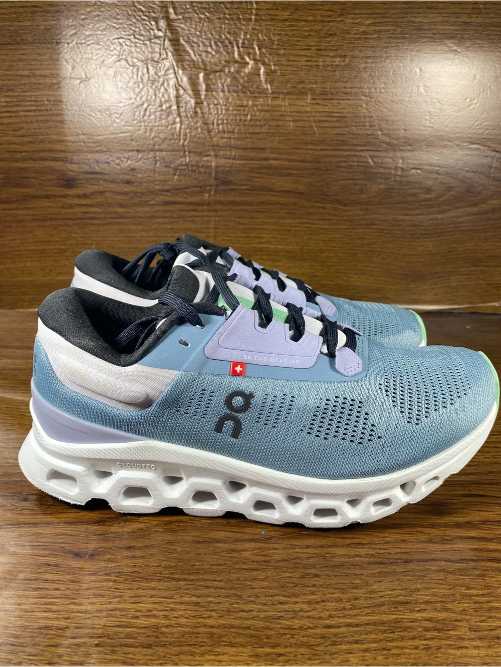 On Cloudstratus women’s shoe size 6.5
